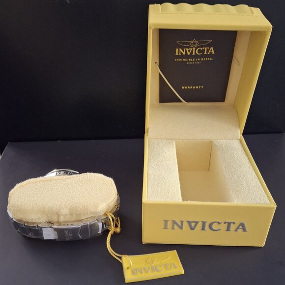 INVICTA Unisex Diver's 8932 Stainless Steel Silver-Tone Watch w/ Date Window - Picture 9 of 10